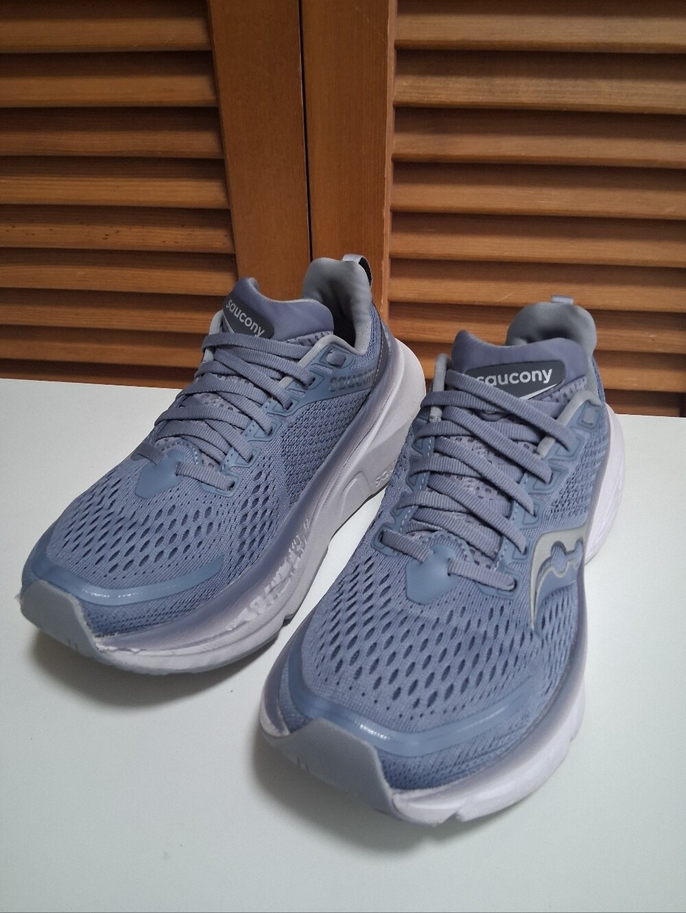 Saucony Guide 17 Iris Violet Road-Running Sneakers Women’s Size 7.5 - Picture 2 of 6